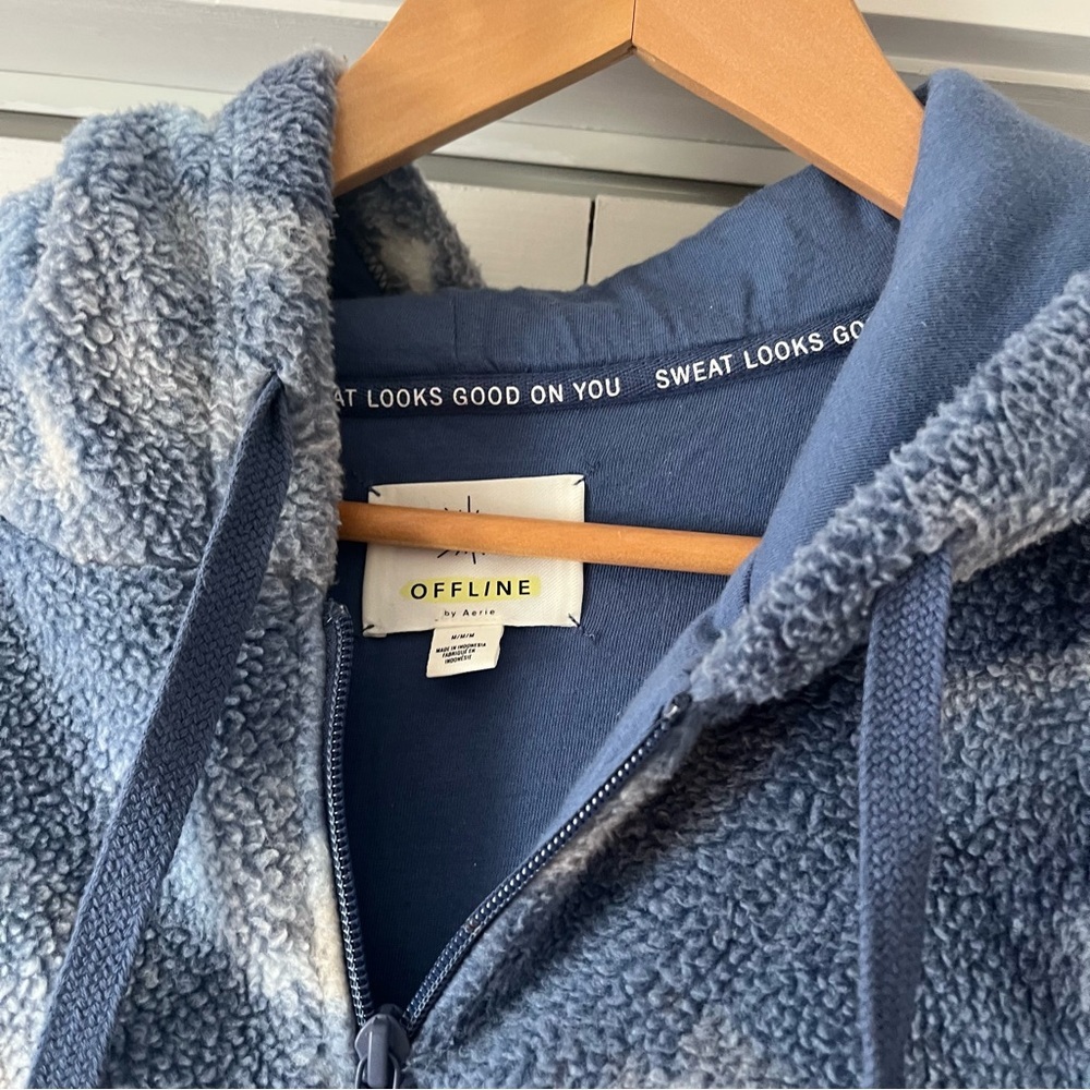 Sold - x-list Aerie Offline Blue and White Fleece Jacket Hooded Zip-Up Medium - Picture 3 of 4